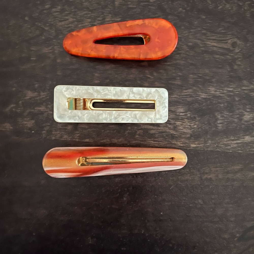 Set of three hair clips